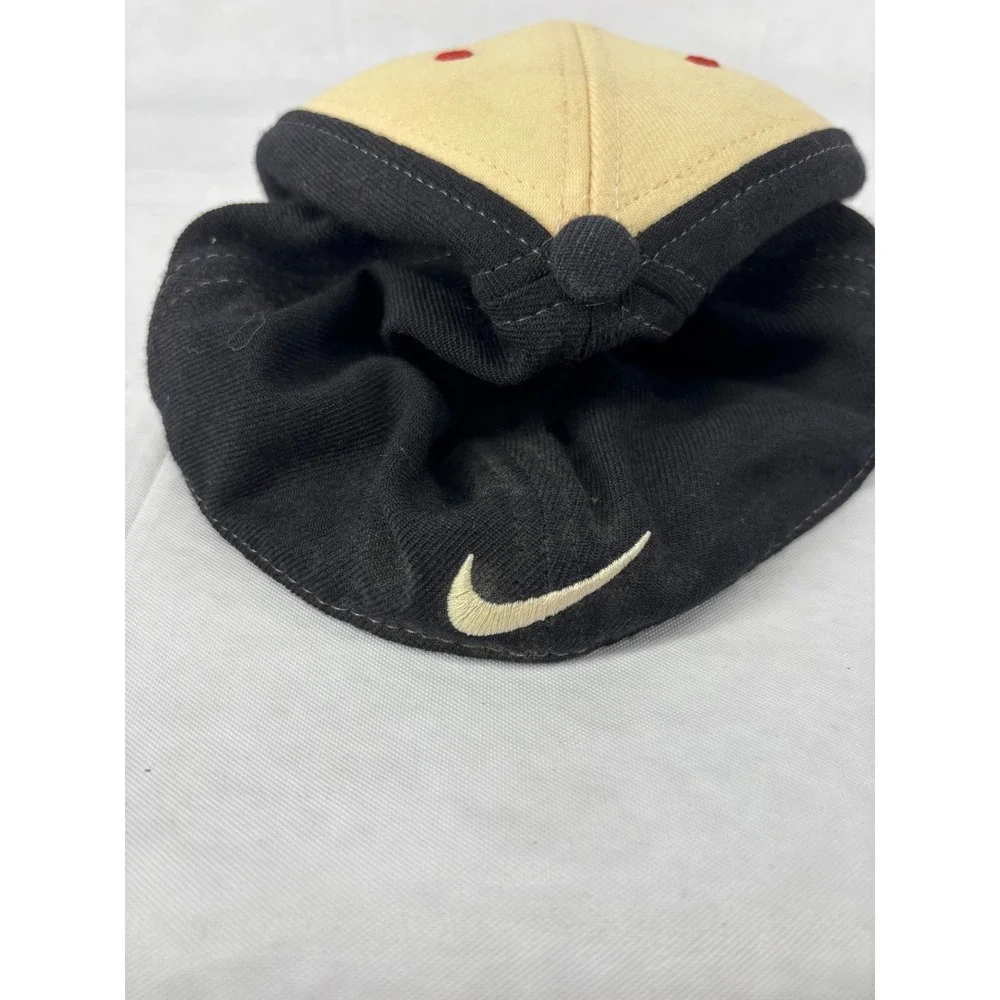Nike Club Unstructured Futura Crown Baseball Hat Cap Mens Black Cream Wool 7 1/4